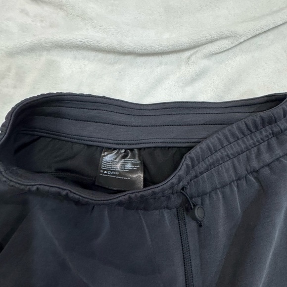 Lululemon Black Softstreme Perfectly Oversized Cropped Crew Set - Picture 16 of 16